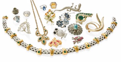 Lot 204 - A Quantity of Costume Jewellery, including a...