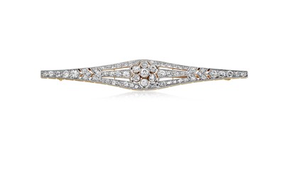 Lot 2218 - An Early 20th Century Diamond Bar Brooch the...