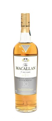 Lot 2232 - Macallan 10 Year Old Fine Oak Highland Single...