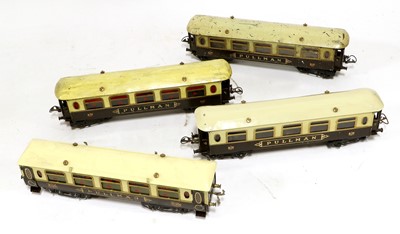 Lot 274 - Hornby O Gauge Pullman Saloon Coaches