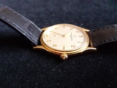 Lot 2146 - Vacheron Constantin: A Good 18 Carat Gold...