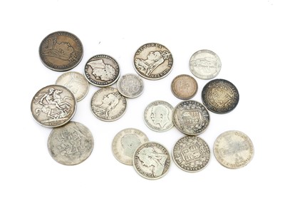 Lot 68 - 17 x British Silver Coins, comprising: crowns:...