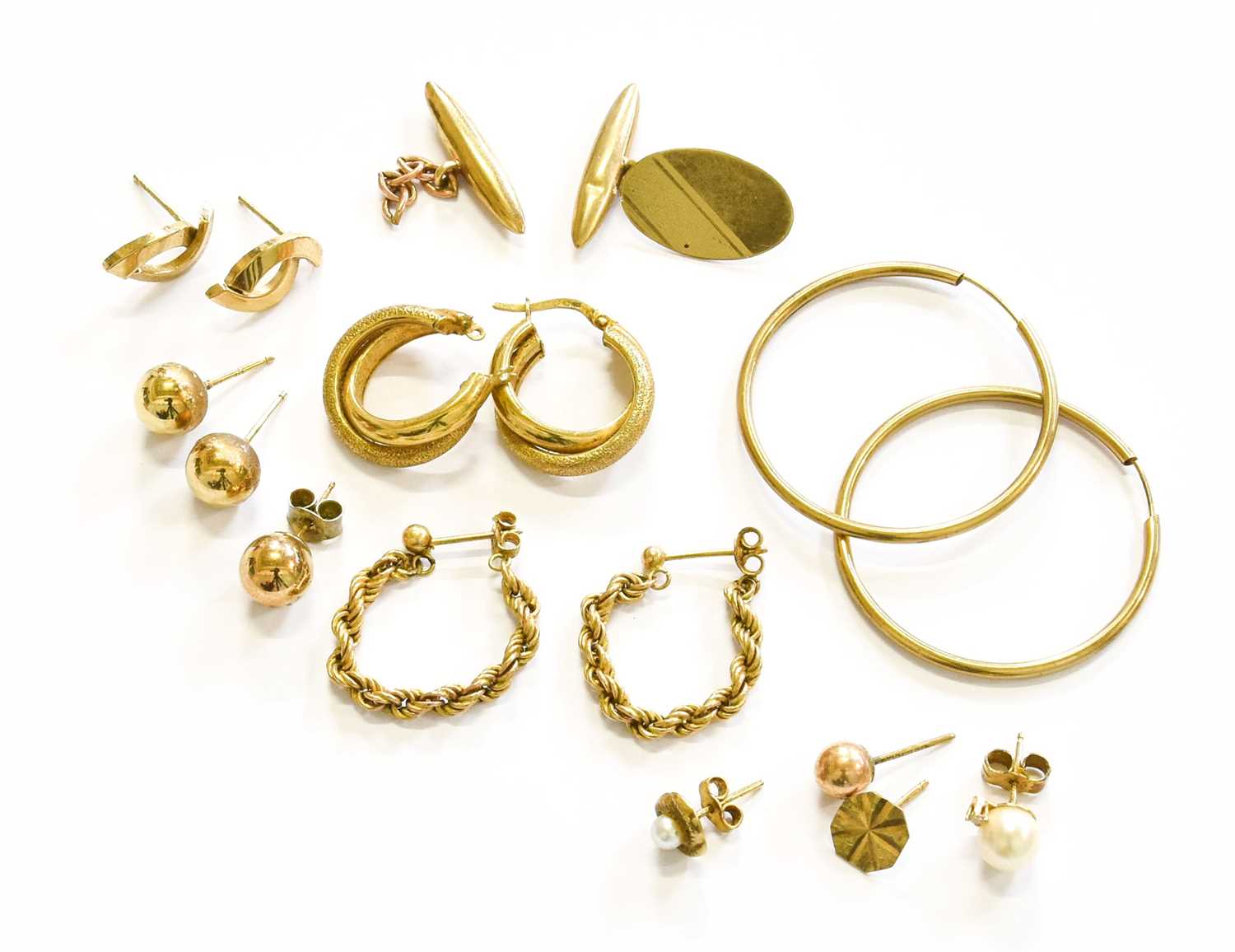 lot-186-a-small-quantity-of-jewellery-including-a