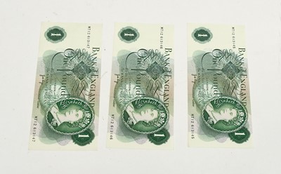 Lot 402 - Collection of English and World Banknotes,...