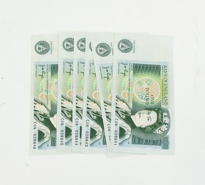 Lot 402 - Collection of English and World Banknotes,...
