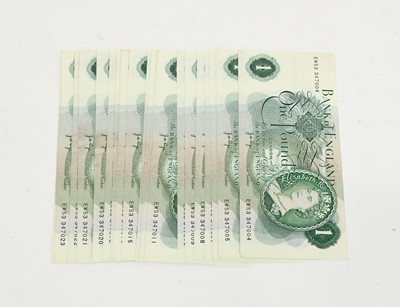 Lot 402 - Collection of English and World Banknotes,...
