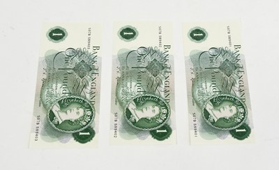Lot 402 - Collection of English and World Banknotes,...