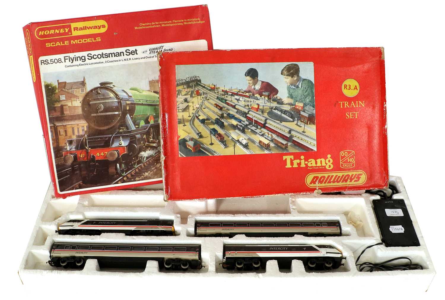 Lot 157 - Hornby Railways OO Gauge RS508 Flying Scotsman Set