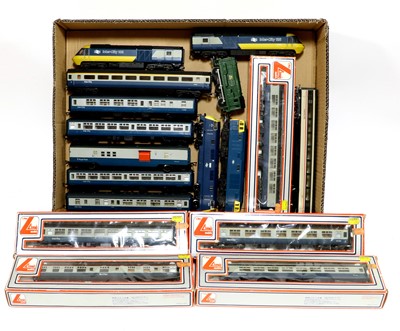 Lot 241 - Hornby Railways OO Gauge Inter City 125 Power Cars And Dummy