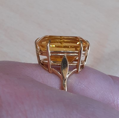 Lot 2042 - An 18 Carat Gold Citrine Solitaire Ring the...