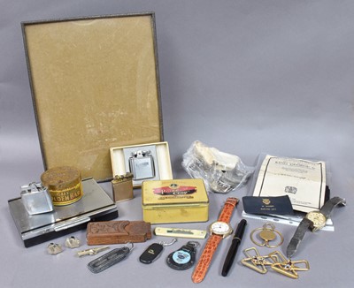 Lot 163 - A Mixed Lot of Collectables, Ronson lighters,...