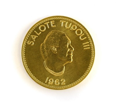 Lot 301 - Tonga, Quarter Koula 1962 (.916 gold, 22mm,...