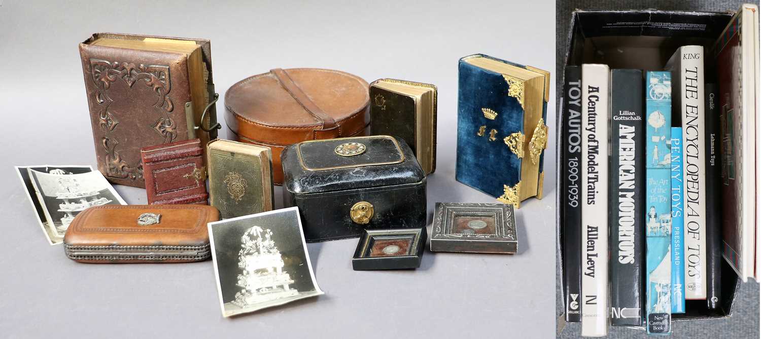 Collectable Container Box Lot 1318 - Assorted Collectable Boxes and Other Items,