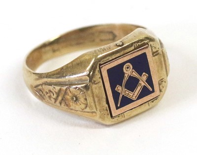 Lot 38 - A 9 Carat Gold and Enamel Masonic Signet Ring,...
