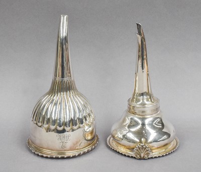 Lot 27 - A William IV Silver Wine-Funnel, by Edward,...