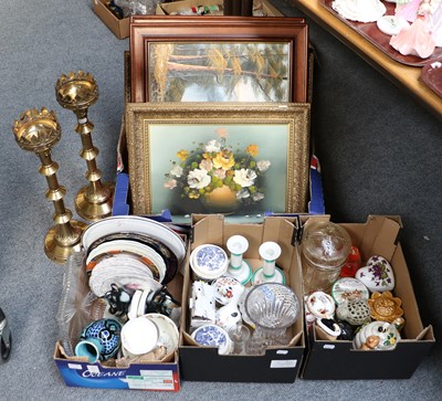 Lot 387 - Beswick Birds, including a Kestrel, Barn Owls,...