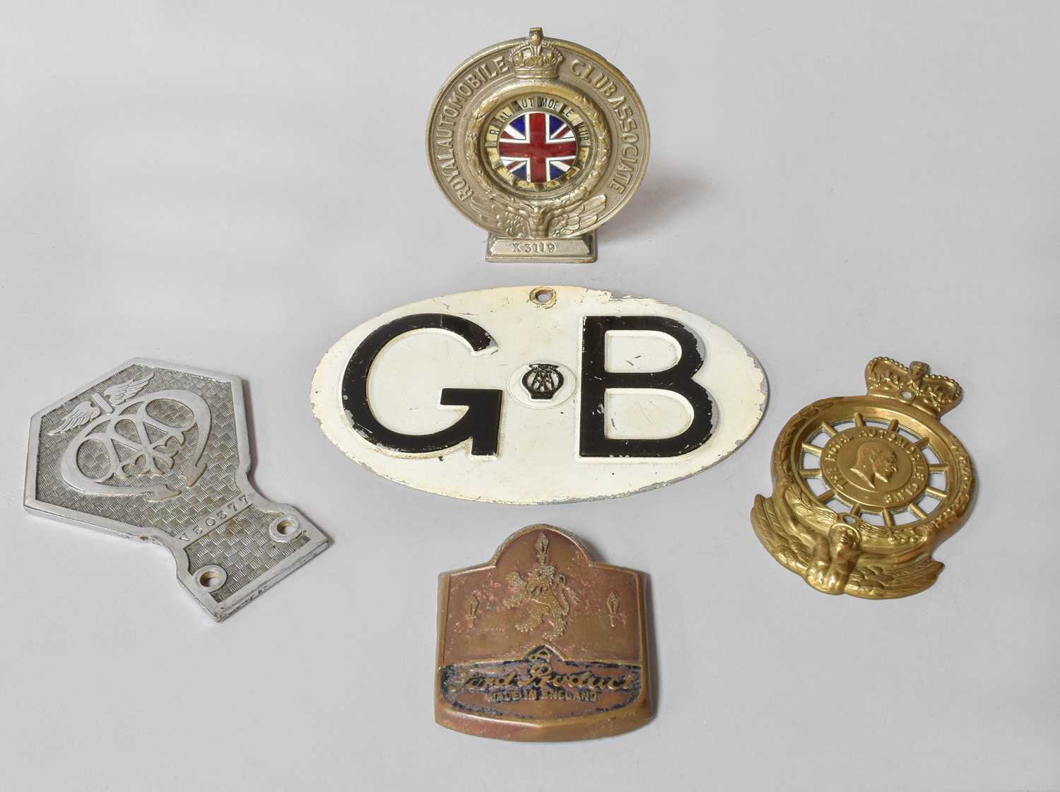 Lot 253 - Vintage Car Badges, Royal Automobile Club, AA,...