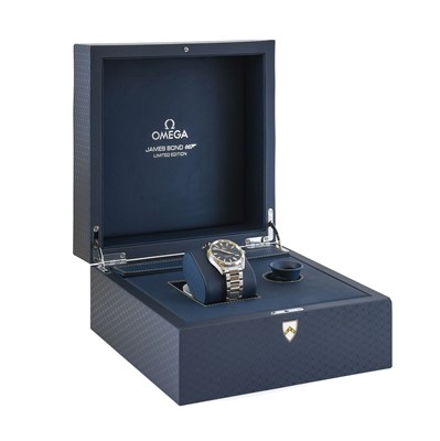 Lot 2141 - Omega: A Limited Edition 'James Bond 007...