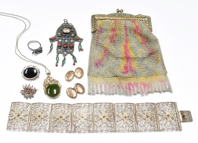 Lot 73 - A Quantity of Jewellery, including a pair of 9...