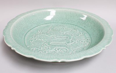 Lot 380 - A Large Chinese Porcelain Crackle Glazed...