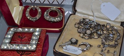 Lot 19 - Assorted moonstone set jewellery, paste set buckles (mainly a.f.) and other jewellery
