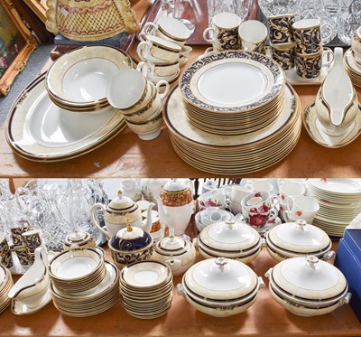 Lot 334 - A Wedgwood Cornucopia Dinner, Tea and Coffee...