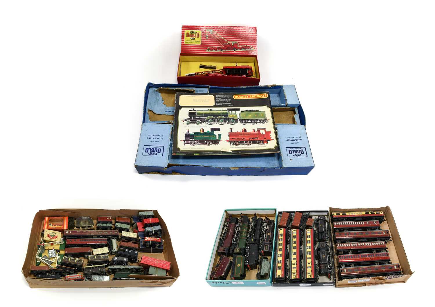 Lot 130 - Hornby Dublo 3 Rail Locomotives And Rolling