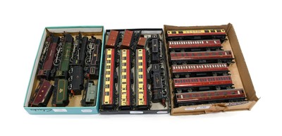 Lot 130 - Hornby Dublo 3 Rail Locomotives And Rolling Stock