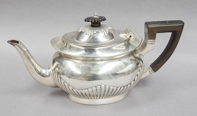Lot 8 - A George V Silver Teapot, by William Lister...