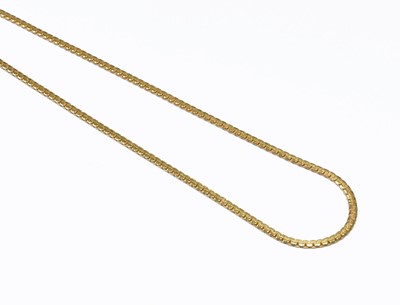 Lot 112 - An 18 Carat Gold Chain, length 41cm