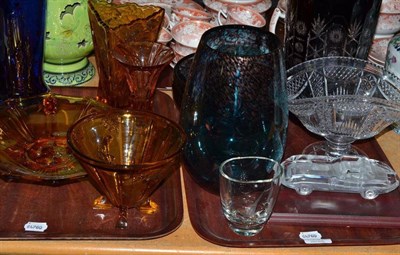 Lot 70 - Quantity of Strathearn and modern glass