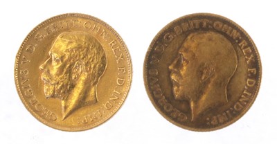 Lot 223 - 2x George V, Half Sovereigns; 1911 and 1914,...