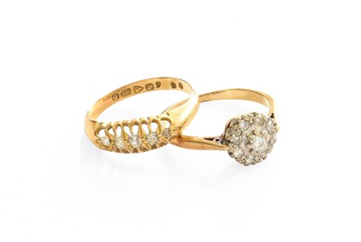 Lot 38 - An 18 Carat Gold Diamond Cluster Ring, the...