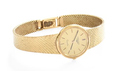 Lot 106 - A Lady's 9 Carat Gold Longines Quartz...