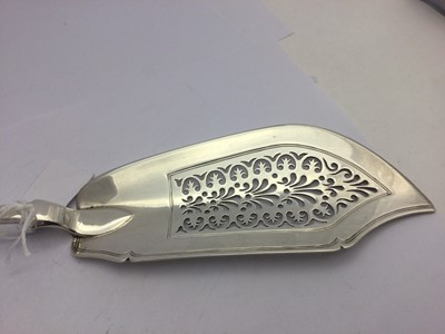 Lot 2025 - A George IV Silver Fish-Slice