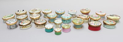 Lot 211 - Halcyon Days Enamels, a collection of assorted...