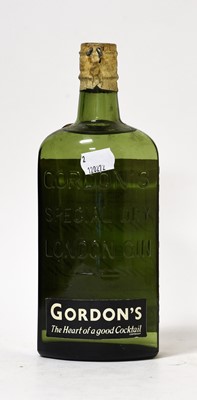 Lot 3175 - Gordons Special Dry London Gin, 1950s spring...