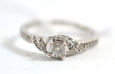 Lot 144 - A 9ct white gold diamond ring