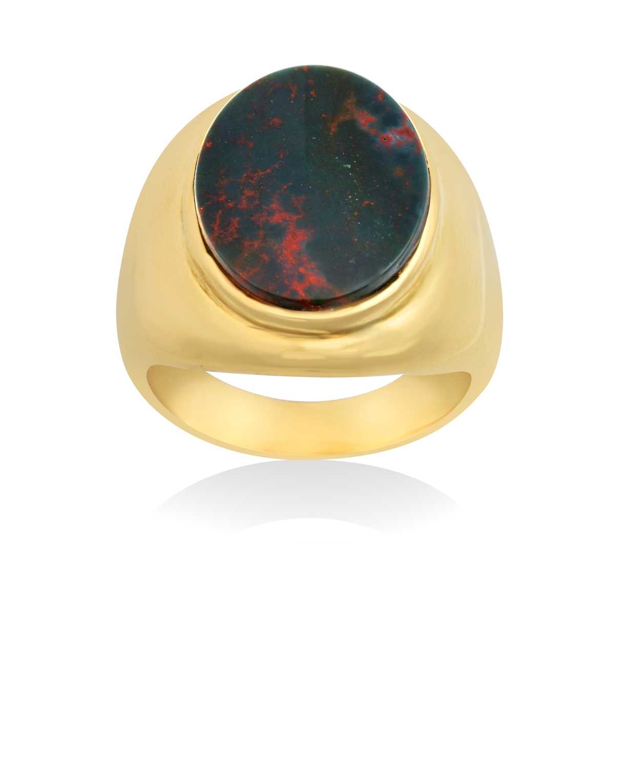 Lot 2046 - An 18 Carat Gold Bloodstone Signet Ring the...