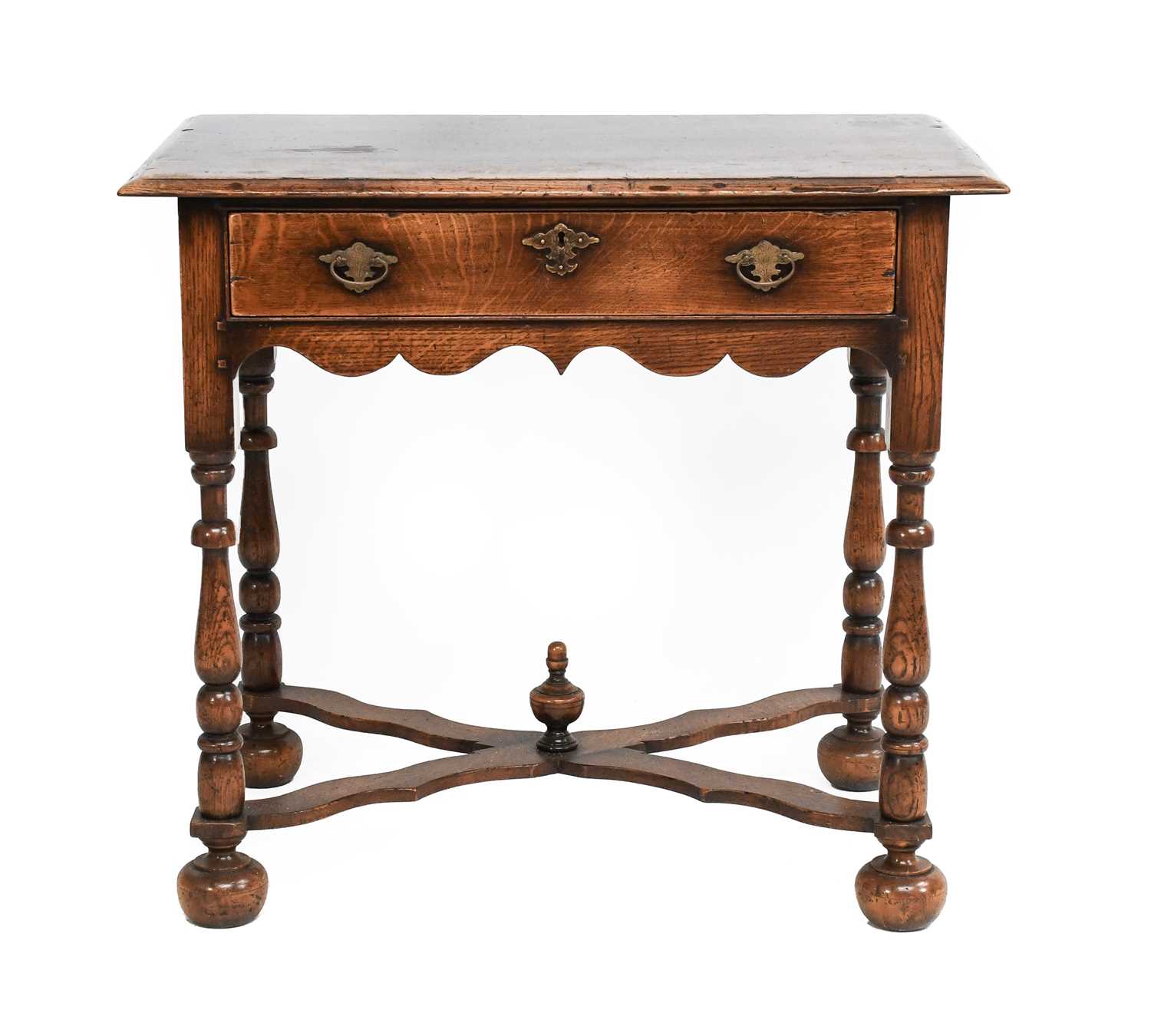 Dressing Table Repoduction Lot 774 - A Reproduction Oak Dressing Table, in 17th