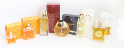 Lot 2213 - Modern Ladies Scent Bottles and Perfumes,...