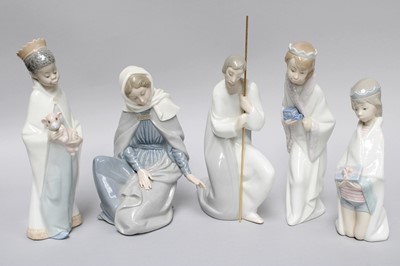 Lot 167 - Lladro, Nao, and other Figure Groups,...