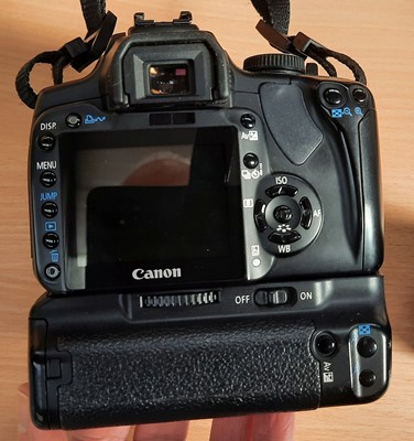 Lot 117 - Canon EOS 400D Camera