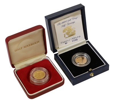 Lot 259 - 2x Elizabeth II, Proof Half Sovereigns; 1990,...