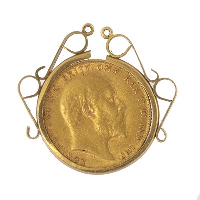 Lot 205 - Edward VII, Sovereign 1908, obv. bare head...