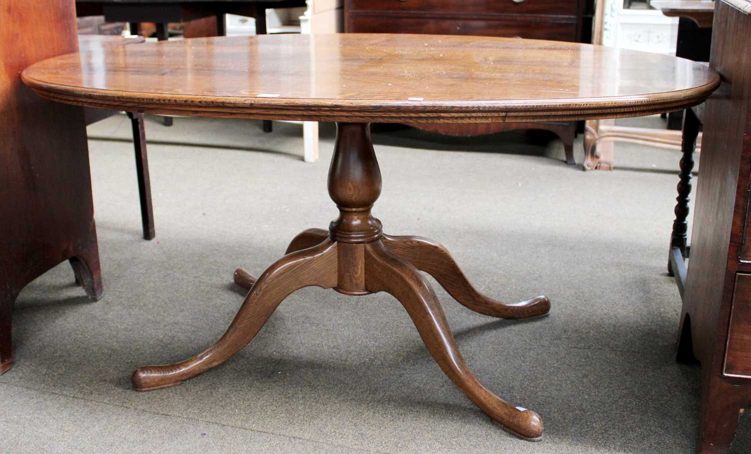 Lot 1282 - A David Bailes Knaresborough Oak Dining Table,...