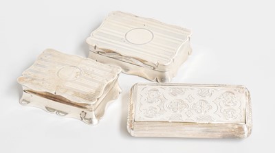 Lot 100 - Two George V Silver Snuff-Boxes, One by Colen...