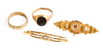 Lot 402 - A Small Quantity of Jewellery, including a 9...