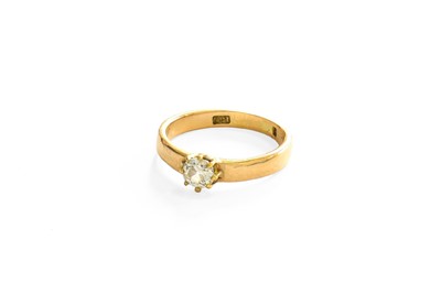 Lot 43 - A Diamond Solitaire Ring, the old cut diamond...