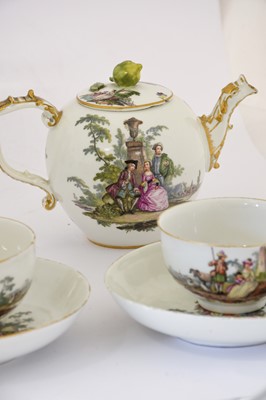 Lot 90 - A Meissen Porcelain Tea Service, circa 1755,...